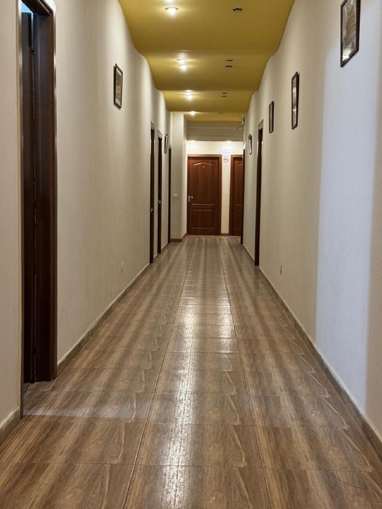 New Bella Hotel Yerevan Bagian luar foto