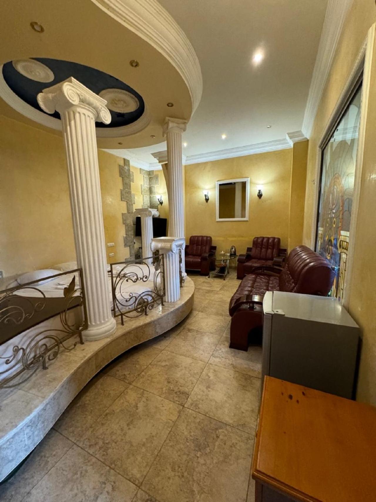 New Bella Hotel Yerevan Bagian luar foto