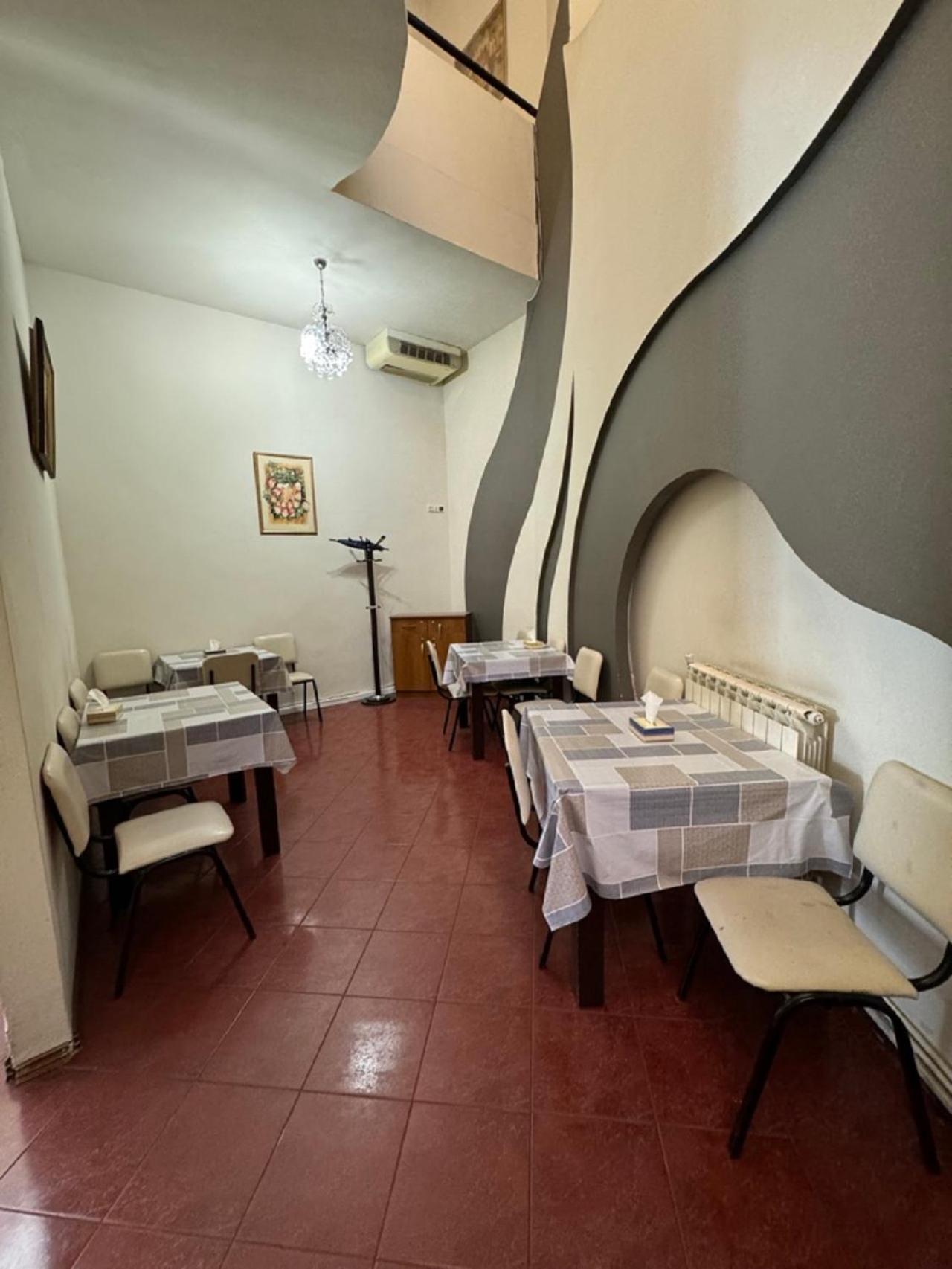 New Bella Hotel Yerevan Bagian luar foto